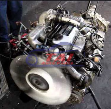 Uae Used Nissan TD27 Diesel Engine 4 Cylinder With Transmission